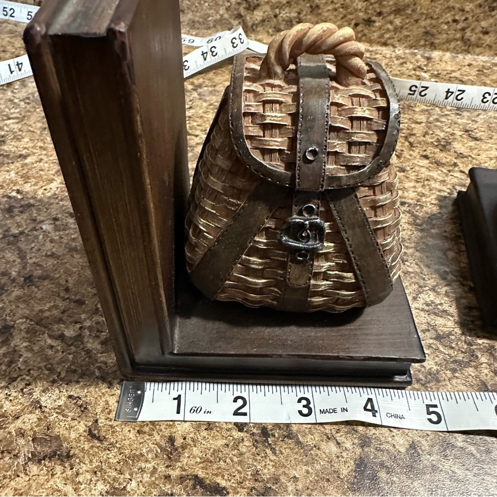 Resin Adirondack Woven Pack Basket / Fishing Creel Bookends - Picture 7 of 10